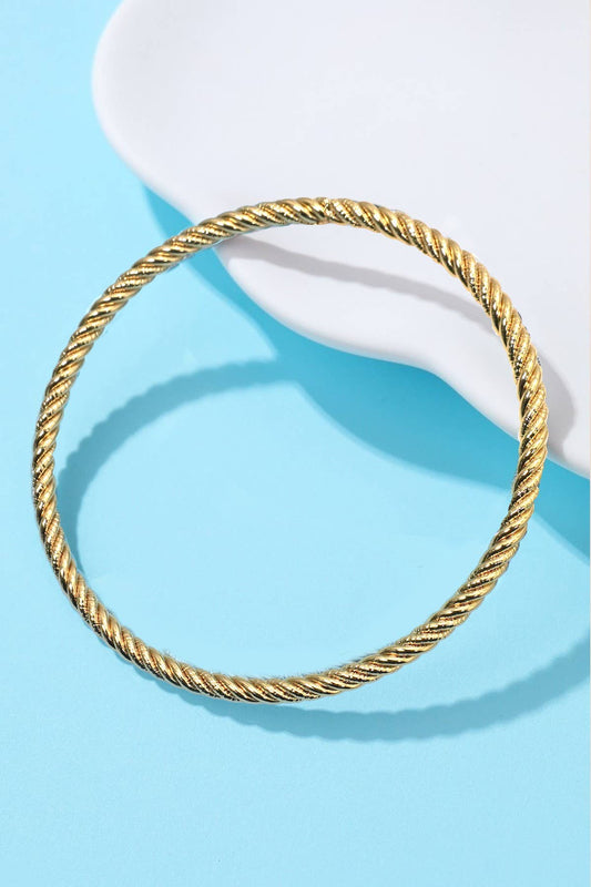 18K NON-TARNISH WATERPROOF STAINLESS STEEL BANGLE